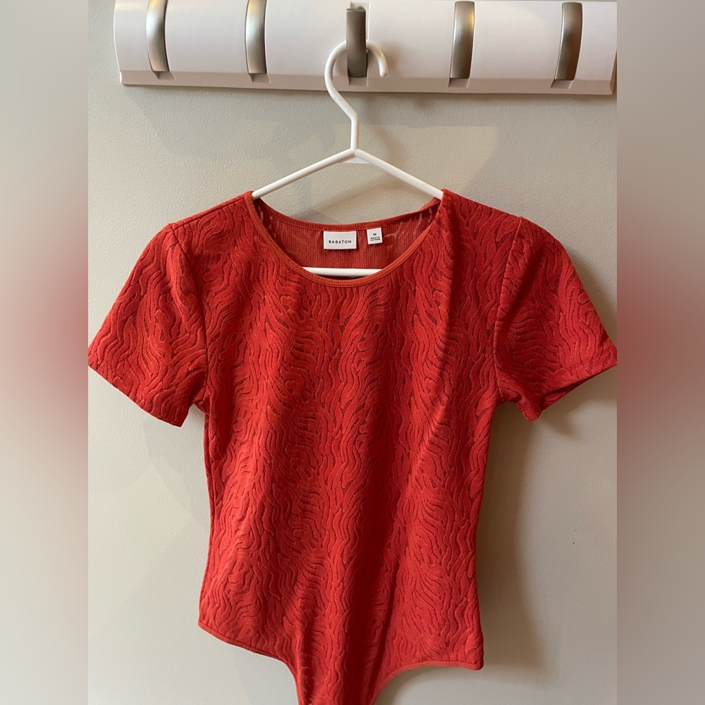 ARITZIA burnt orange size medium, like new, Babaton